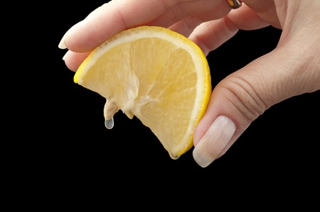 レモン汁の代用品6選！ポッカレモンやみかんは代わりになる？